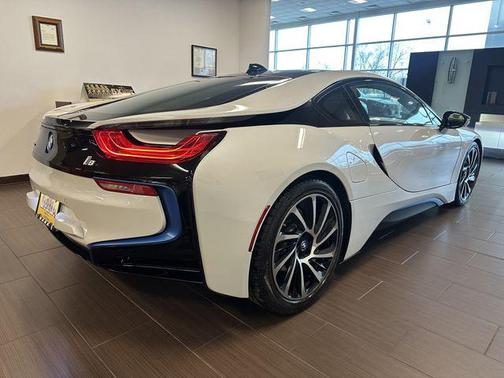 2016 BMW i8 Base