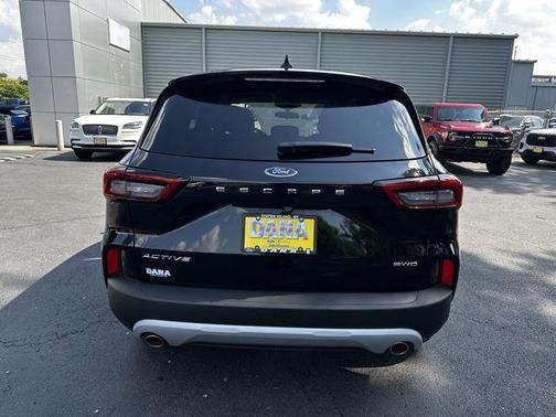 Agate Black Metallic 2024 Ford Escape Active