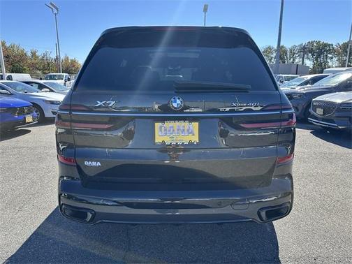 2023 BMW X7 xDrive40i