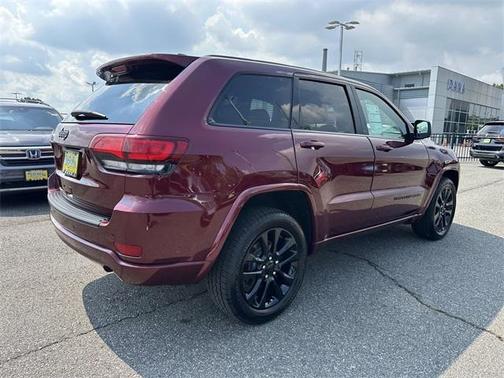 2020 Jeep Grand Cherokee Altitude