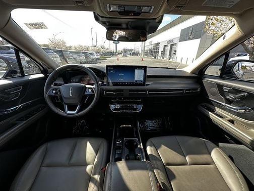 2025 Lincoln Corsair Premiere