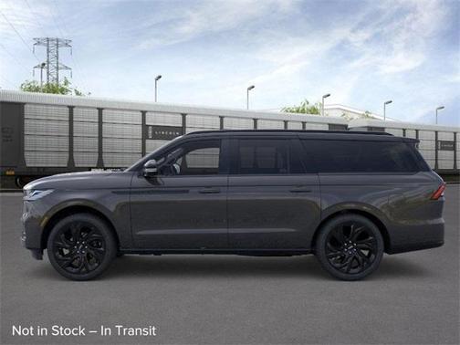 2025 Lincoln Navigator L Black Label