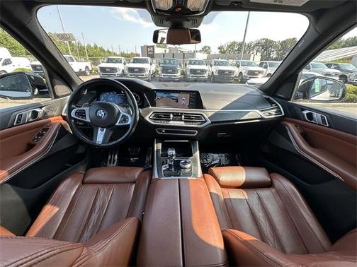 2022 BMW X5 M50i