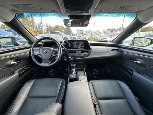 2022 Lexus ES 350 Base