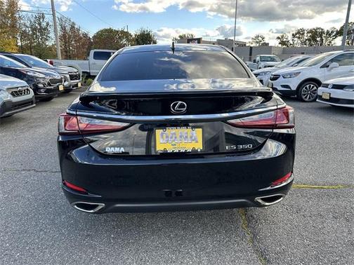 2022 Lexus ES 350 Base