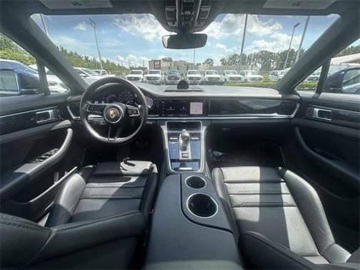 2022 Porsche Panamera 4S