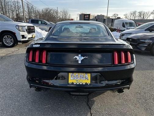 2016 Ford Mustang V6