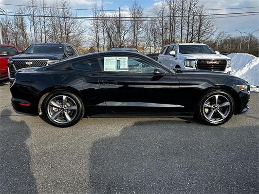 2016 Ford Mustang V6