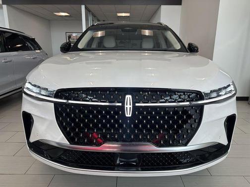 2024 Lincoln Nautilus Black Label