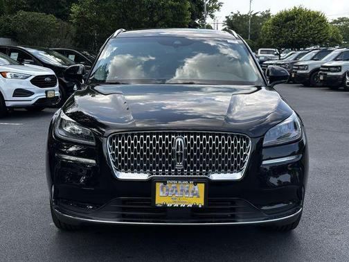Infinite Black Metallic 2022 Lincoln Corsair Standard