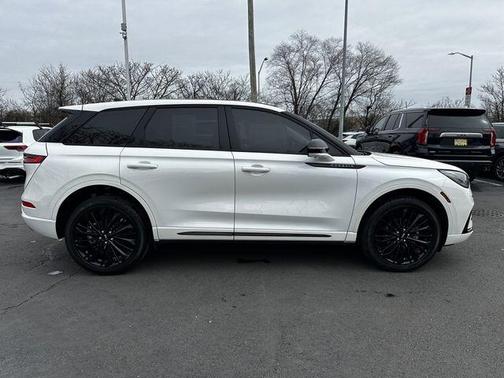 2024 Lincoln Corsair Premiere