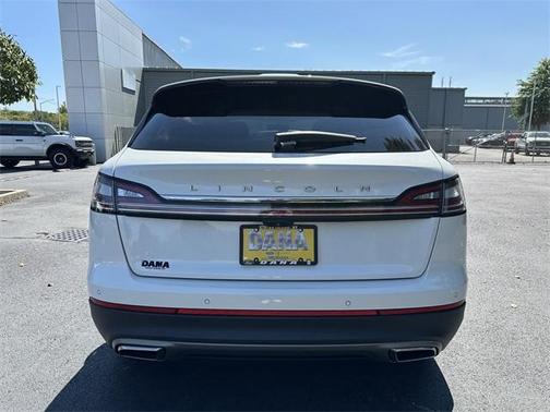 2022 Lincoln Nautilus Standard