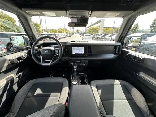 2021 Ford Bronco Base