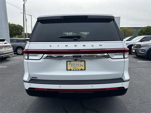 2022 Lincoln Navigator Black Label