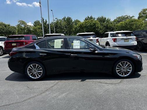 Black Obsidian 2023 INFINITI Q50 LUXE