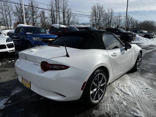2023 Mazda MX-5 Miata Grand Touring