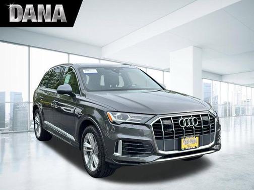 Samurai Gray Metallic 2022 Audi Q7 55 Premium Plus