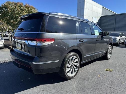 2022 Lincoln Navigator Reserve