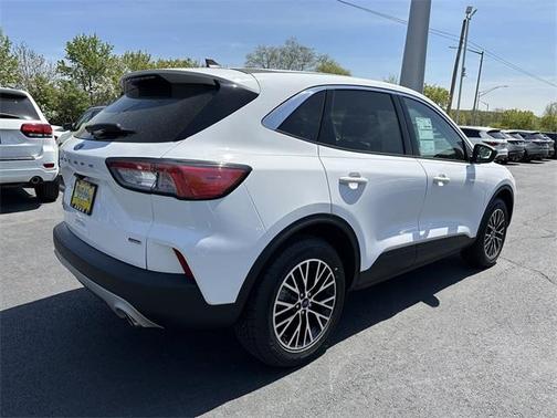2022 Ford Escape PHEV SE