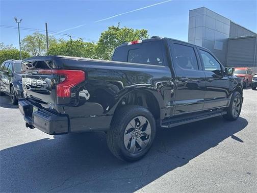 2022 Ford F-150 Lightning LARIAT