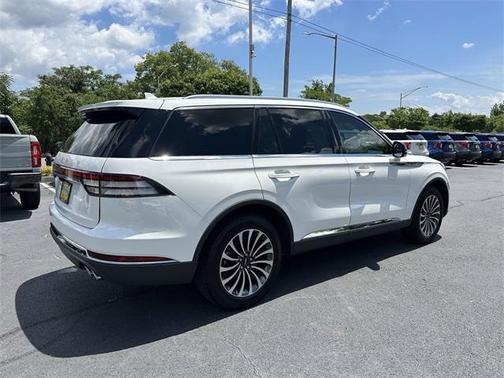 2022 Lincoln Aviator Standard AWD