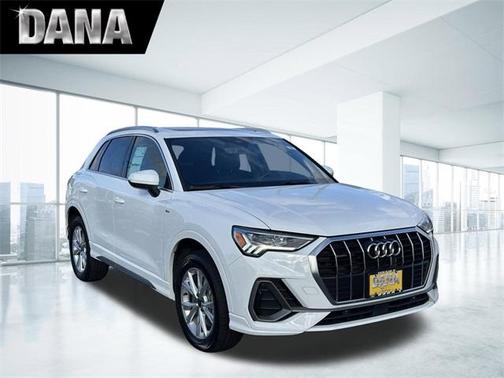 2024 Audi Q3 45 S line Premium