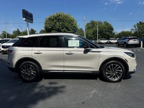 Ceramic White 2020 Lincoln Corsair Standard