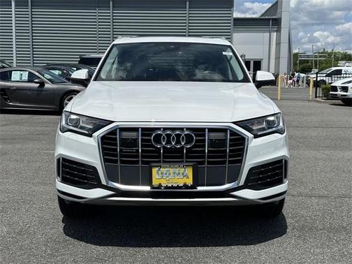 2022 Audi Q7 55 Premium Plus