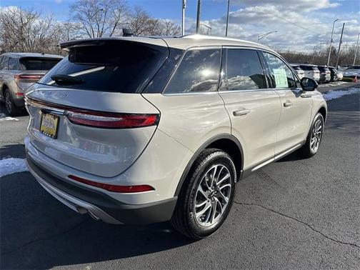 2022 Lincoln Corsair Standard