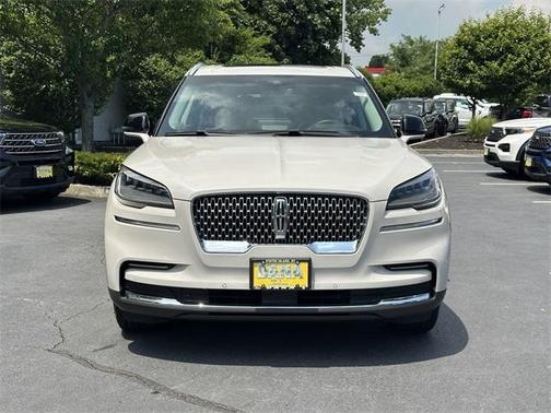 2022 Lincoln Aviator Standard AWD