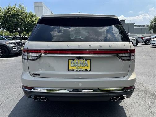 2022 Lincoln Aviator Standard AWD