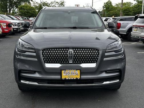 Gray Metallic 2024 Lincoln Aviator Premiere