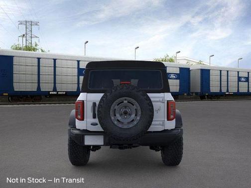 Oxford White 2025 Ford Bronco Badlands