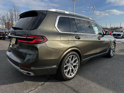 2024 BMW X7 xDrive40i