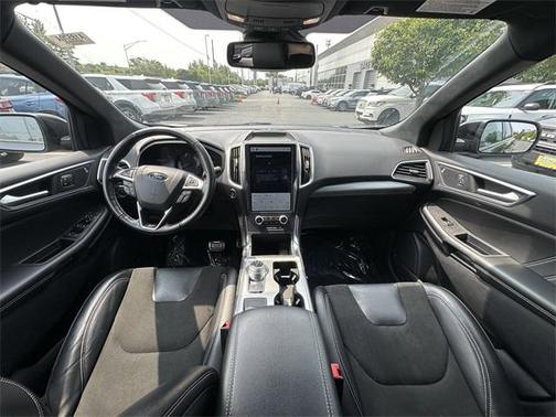 2022 Ford Edge ST