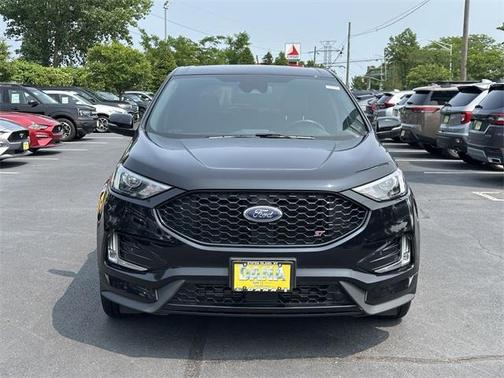 2022 Ford Edge ST