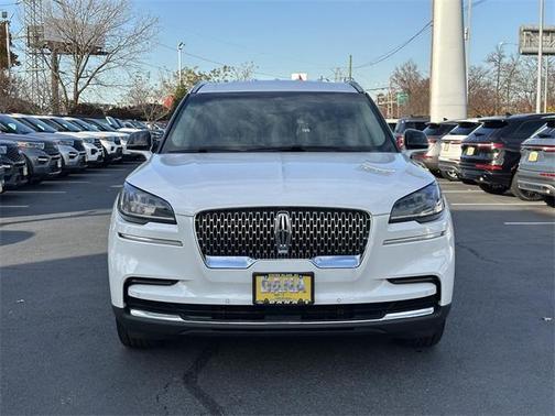 2022 Lincoln Aviator Standard AWD