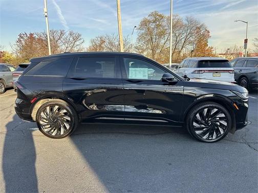 2024 Lincoln Nautilus Reserve