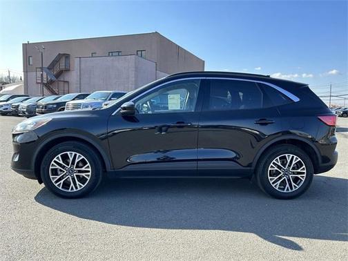 Photo 4 of 33 of 2020 Ford Escape SEL