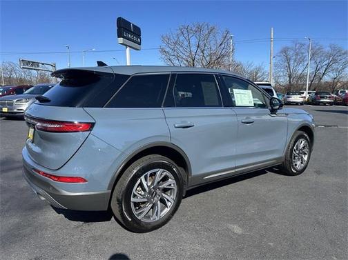 2023 Lincoln Corsair Standard