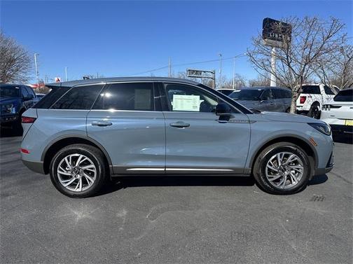 2023 Lincoln Corsair Standard