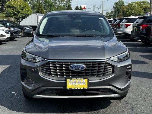 Carbonized Gray Metallic 2023 Ford Escape Active