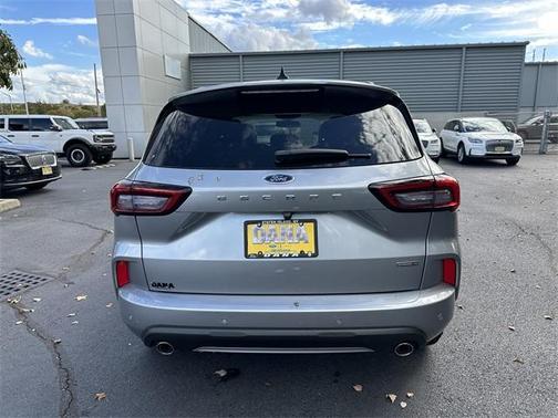 2024 Ford Escape ST-Line Elite