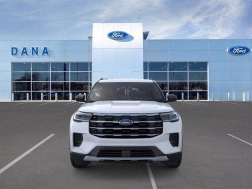 Space White Metallic 2026 Ford Explorer Active
