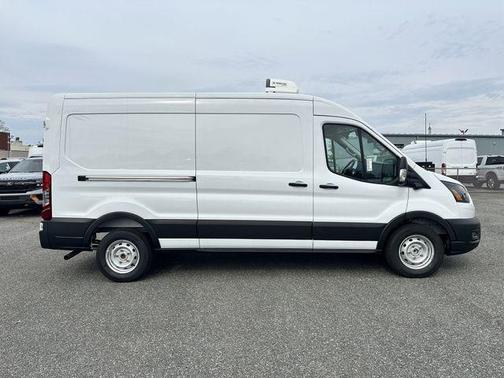 Oxford White 2026 Ford Transit-350 148 WB Medium Roof Cargo