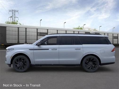 2025 Lincoln Navigator L Reserve