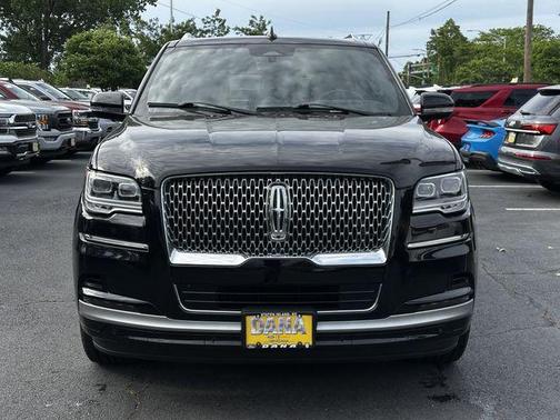 Infinite Black Metallic 2023 Lincoln Navigator Reserve