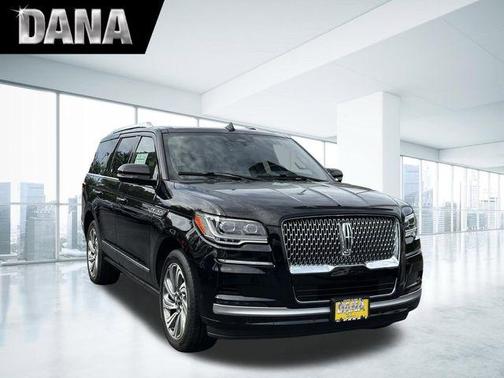 Infinite Black Metallic 2023 Lincoln Navigator Reserve