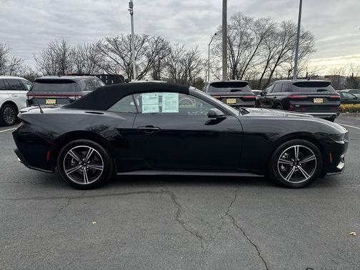 2025 Ford Mustang EcoBoost Premium