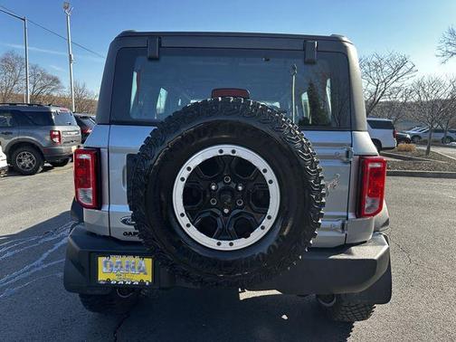 2023 Ford Bronco Base